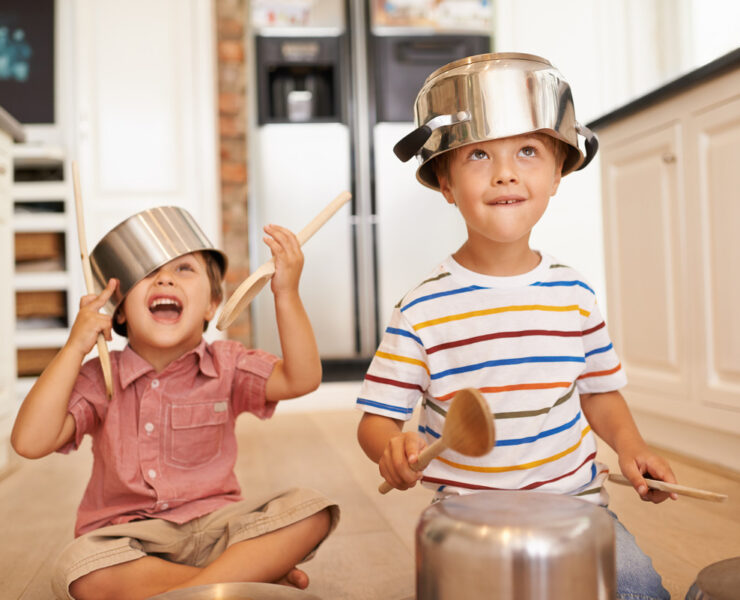 Η χαμένη μαγεία του «ας υποθέσουμε»: Γιατί το μιμητικό παιχνίδι είναι το μυστικό για δημιουργικά παιδιά;