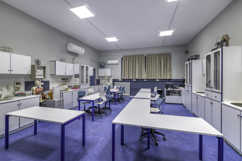 Έως τις 26 Μαρτίου η προθεσμία υποβολής αιτήσεων εισαγωγής στα Δημόσια Ωνάσεια Σχολεία