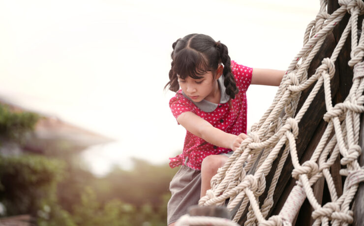 Πώς να χτίσετε αυτοπεποίθηση στα παιδιά: πρακτικές στρατηγικές για γονείς
