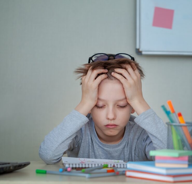10 κρυφά σημάδια άγχους στα παιδιά που οι περισσότεροι γονείς δεν αναγνωρίζουν