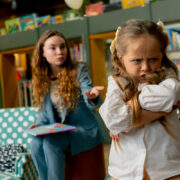 Διαχείριση θυμού στα παιδιά: Οδηγός θεραπευτή με στρατηγικές που φέρνουν ηρεμία