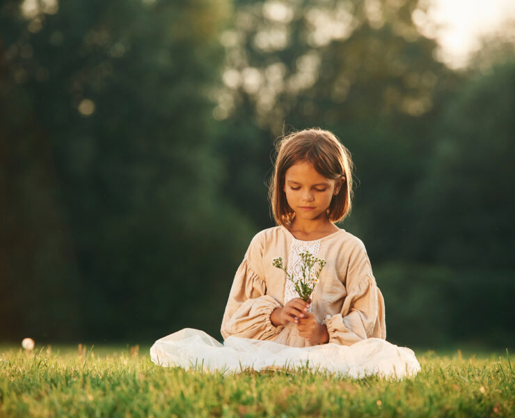 Ενσυνειδητότητα για παιδιά: 8 οφέλη που αλλάζουν τον εγκέφαλο και τη συμπεριφορά