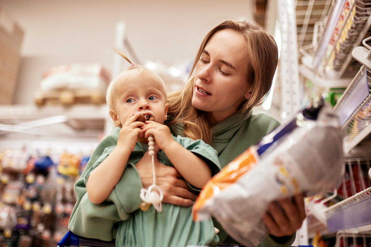 Γιατί τα παιδιά γκρινιάζουν, επιμένουν και παραπονιούνται — και πώς να το σταματήσετε με 4 απλά βήματα