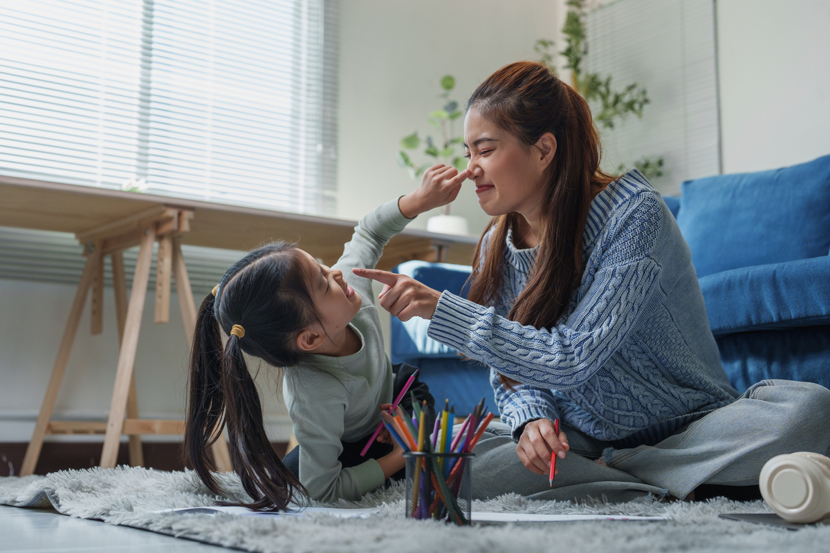 Πριν πειθαρχήσετε ένα παιδί: η κρίσιμη αλήθεια που αλλάζει τον τρόπο που βλέπετε τη συμπεριφορά του