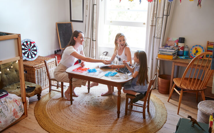 Μοντεσσόρι στο σπίτι: Πώς να δημιουργήσετε ένα «προετοιμασμένο περιβάλλον» που καλλιεργεί ανεξαρτησία