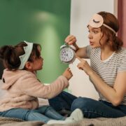 Πρωινά χωρίς φωνές: Πώς χτίζουμε μια ήρεμη σχολινή ρουτίνα